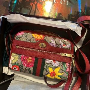 Authentic Gucci mini Ophidia GG Flora Bag